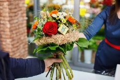 Заказ цветов в г. Липецк - наш профиль. Мы знаем как доставить радость